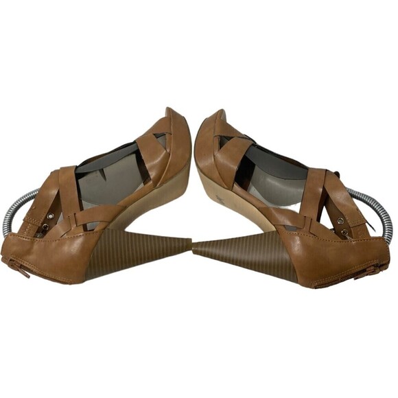 G By Guess Henzie High Heels Size 6.5 Brown 4” Heel With Zipper Back - Picture 3 of 9